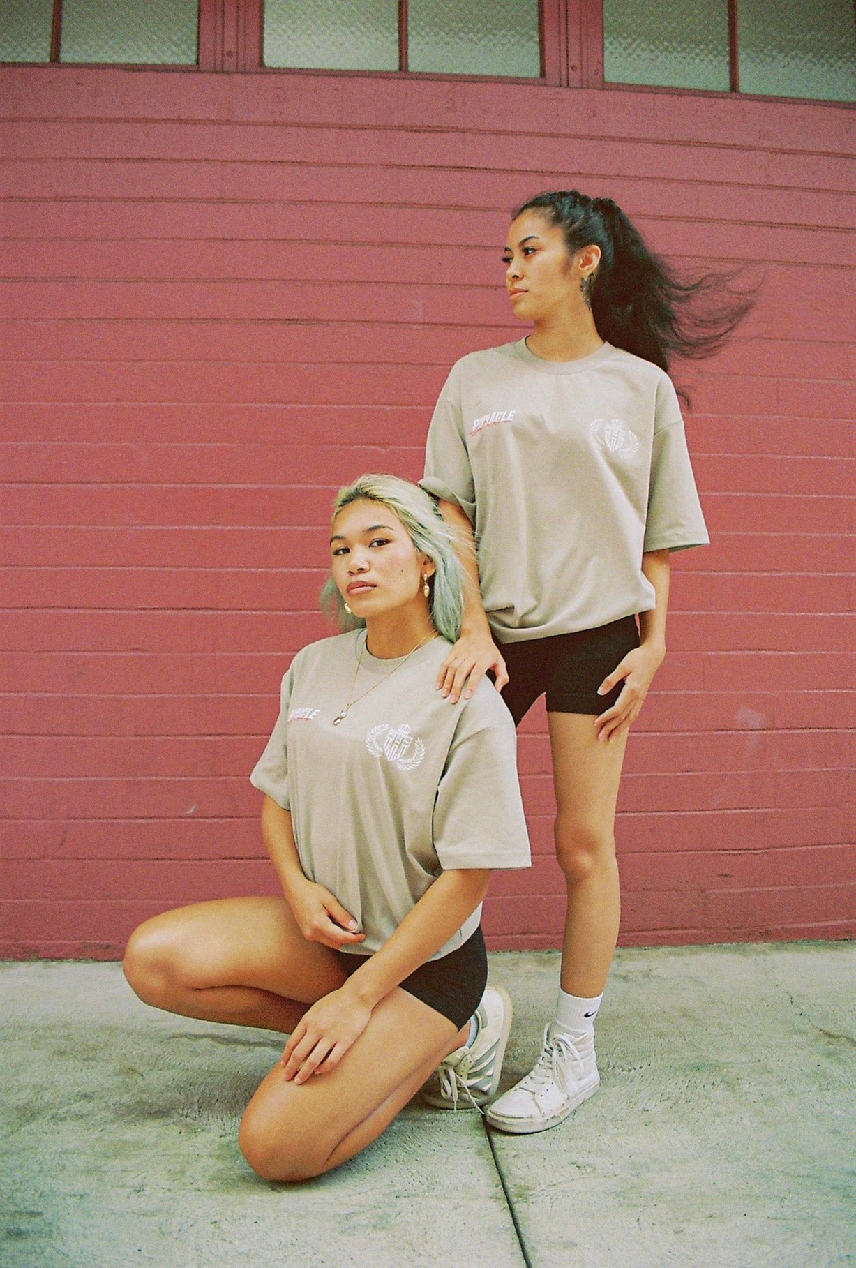 Laurea Dignitas "Premium Fit" Oversized Tee (Sandstorm)